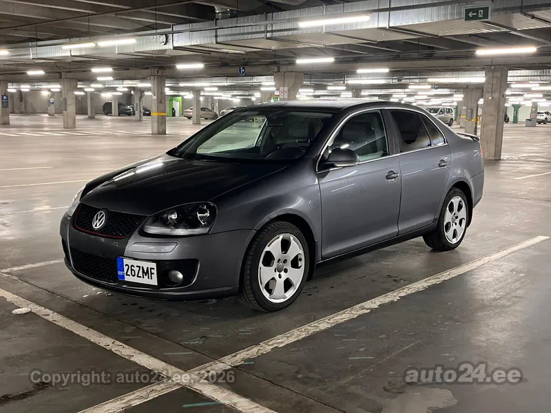 Volkswagen Jetta - 1