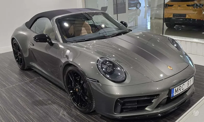 Porsche 911 - 1