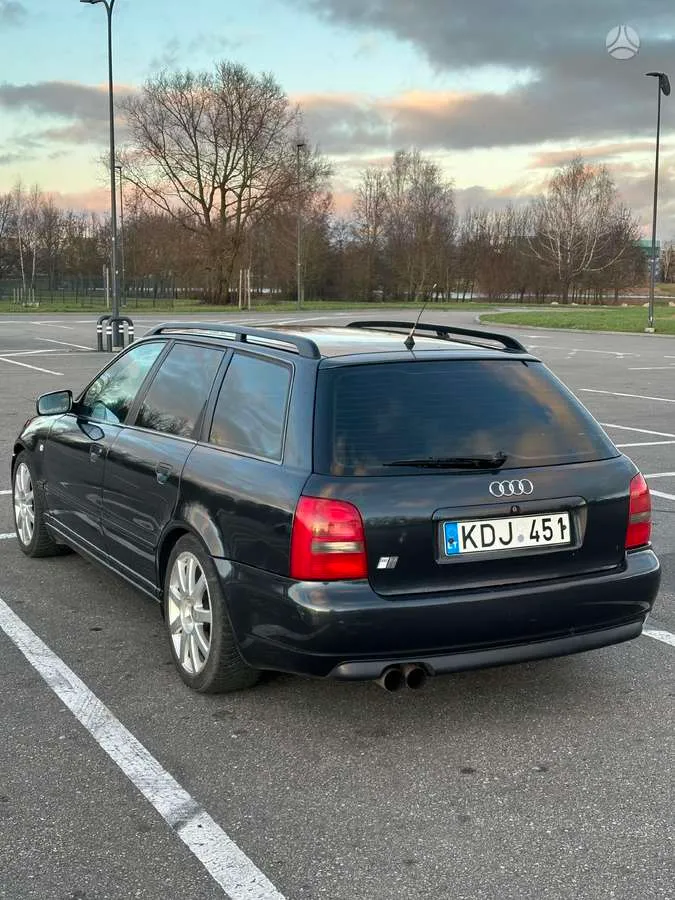 Audi S4 - 1