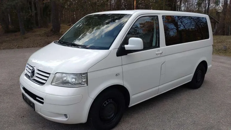 Volkswagen Multivan - 1