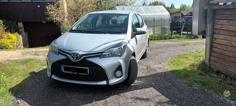 Toyota Yaris - 1