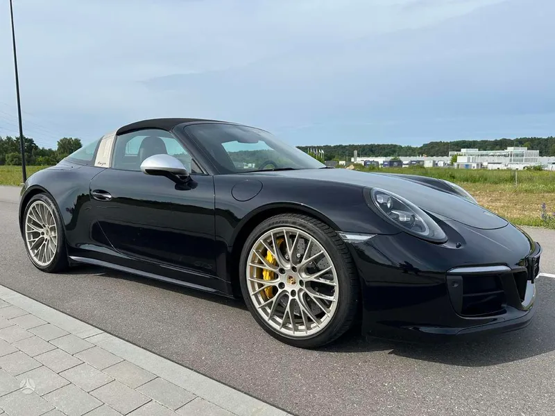 Porsche 911 - 1