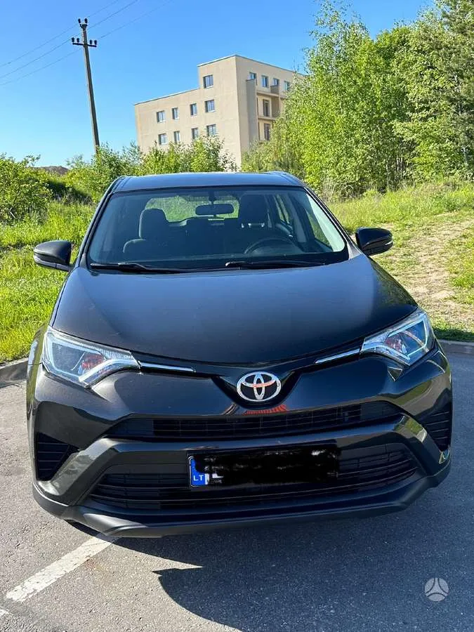 Toyota RAV4 - 1