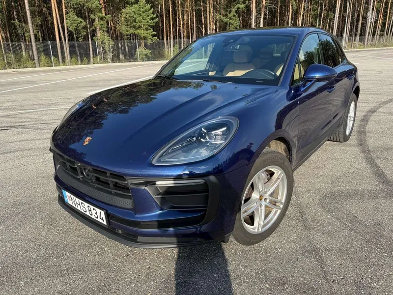 Porsche Macan - 1