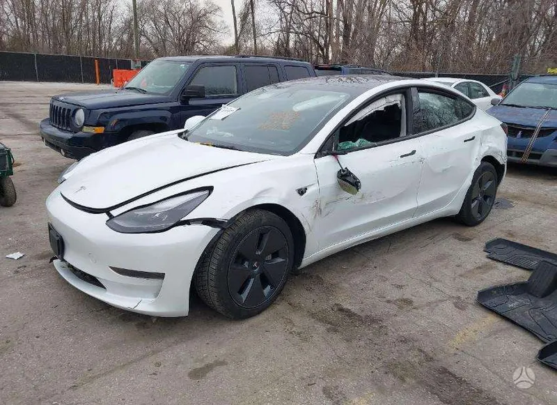 Tesla Tesla Model 3