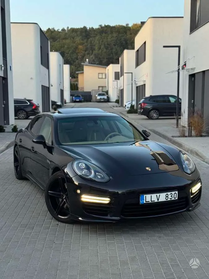 Porsche Porsche Panamera