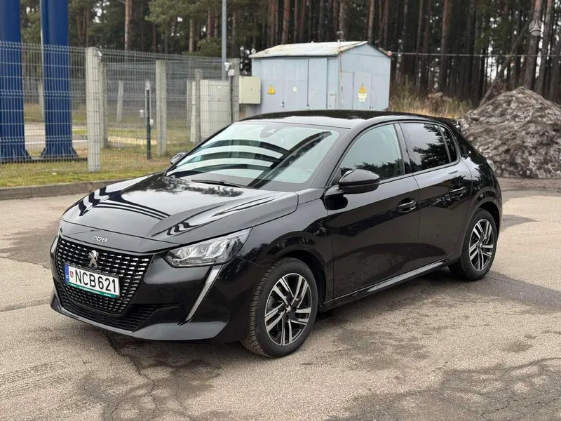 Peugeot 208 - 1