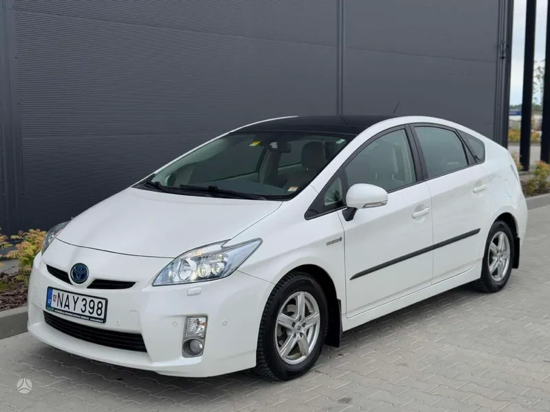 Toyota Prius - 1
