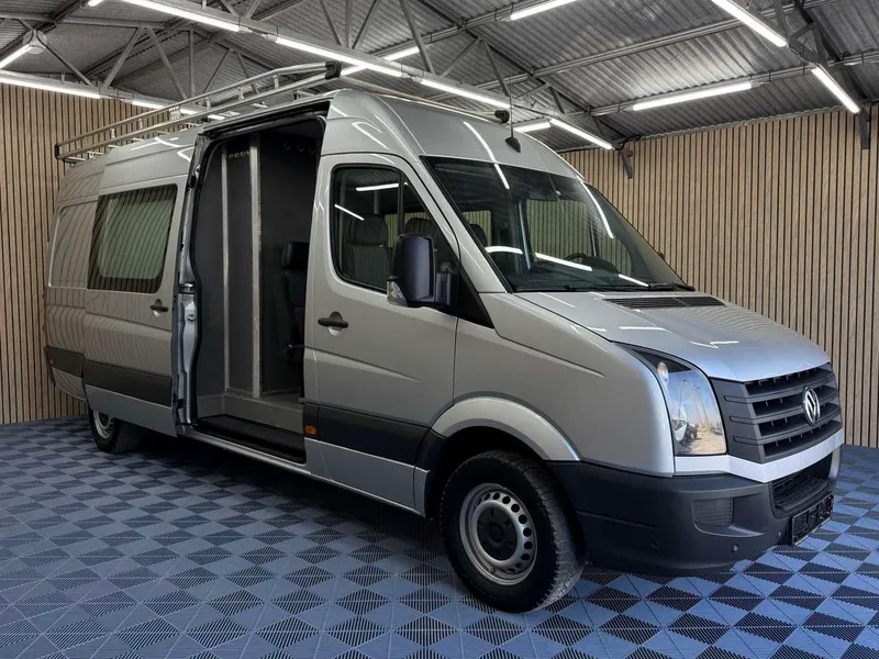 Volkswagen Crafter - 1