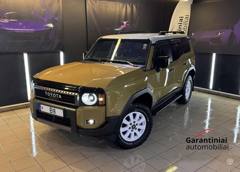 Toyota Land Cruiser - 1