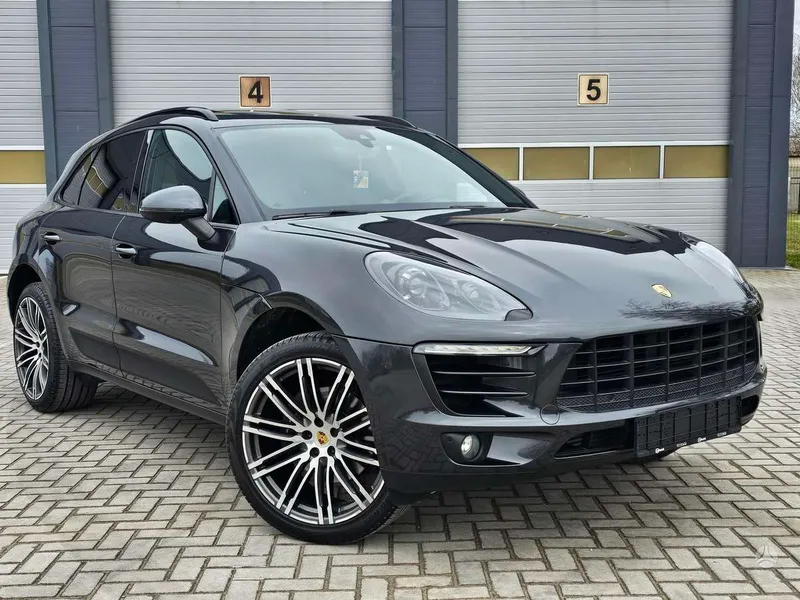 Porsche Macan - 1
