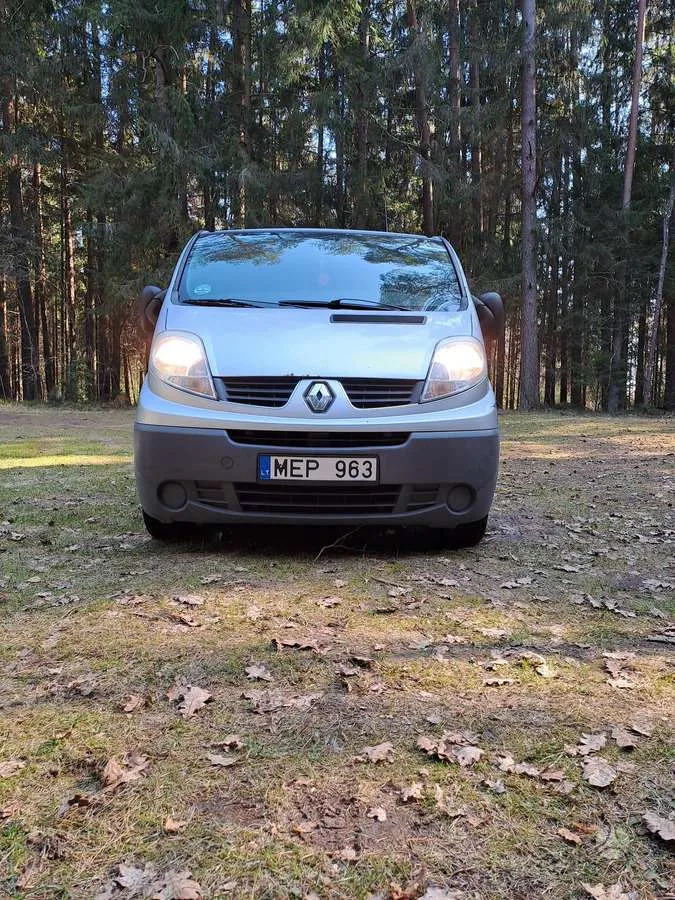 Renault Trafic - 1