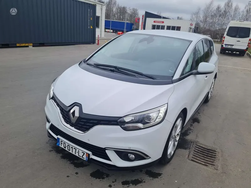 Renault Grand Scenic - 1