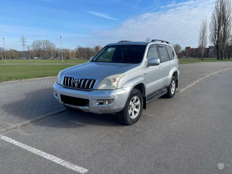 Toyota Land Cruiser - 1