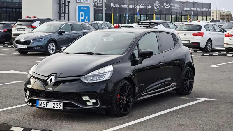 Renault Clio - 1
