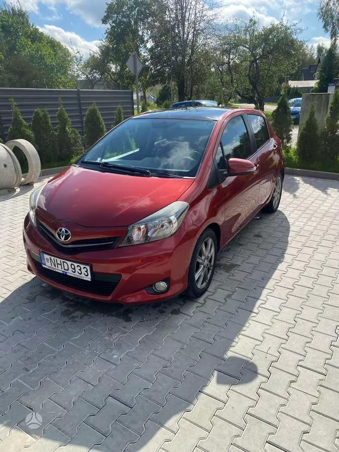 Toyota Yaris - 1
