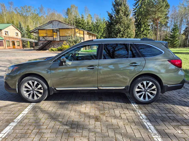 Subaru Outback - 1