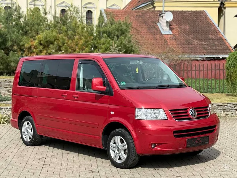 Volkswagen Multivan - 1