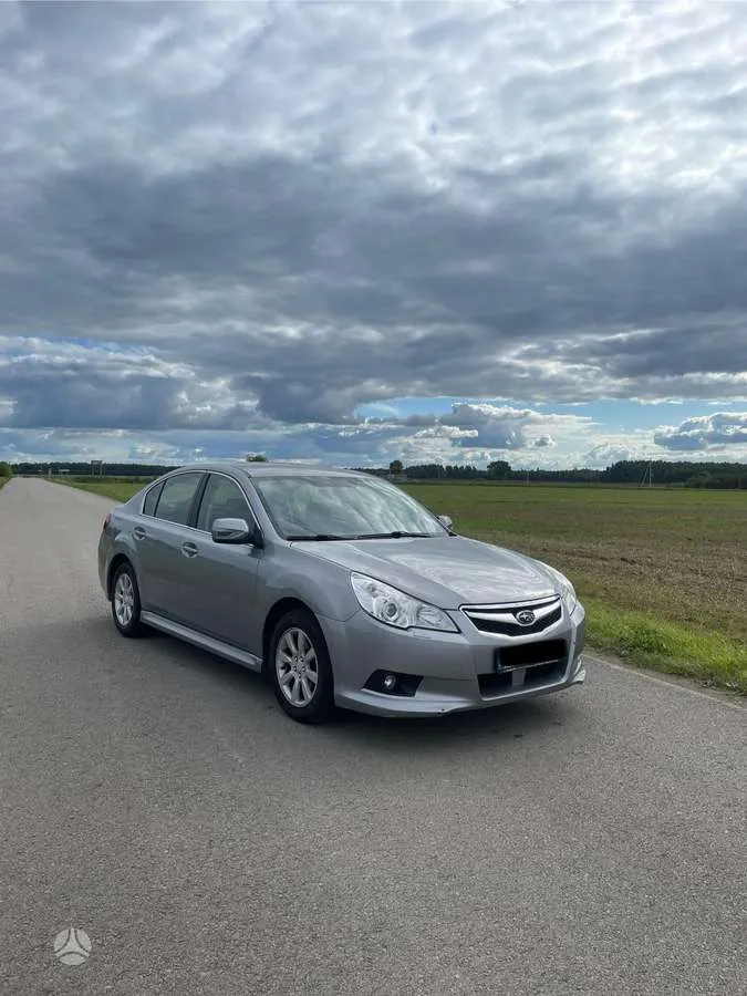 Subaru Legacy - 1