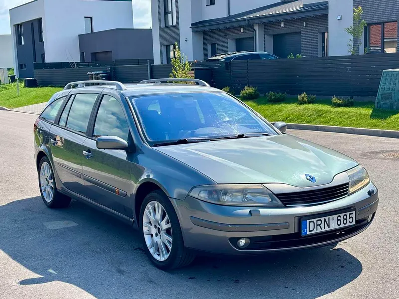 Renault Laguna - 1