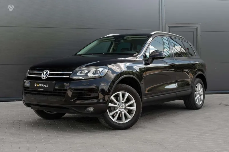 Volkswagen Touareg - 1