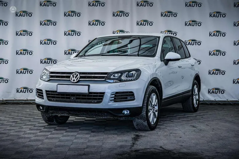 Volkswagen Touareg - 1