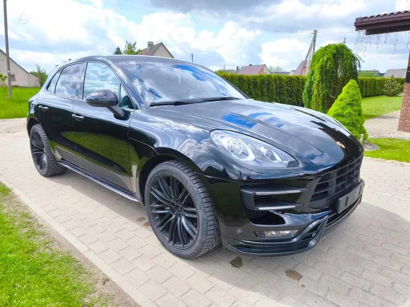 Porsche Macan - 1