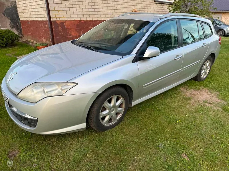 Renault Laguna - 1