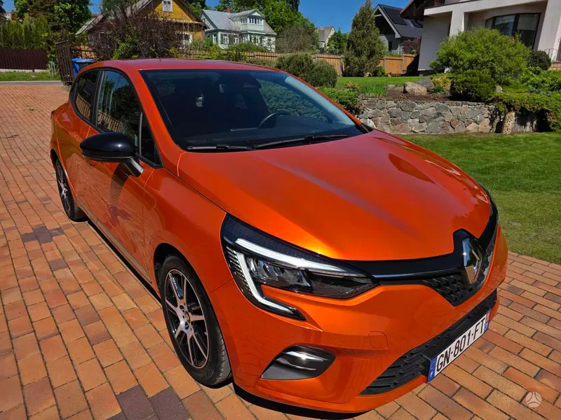 Renault Clio - 1