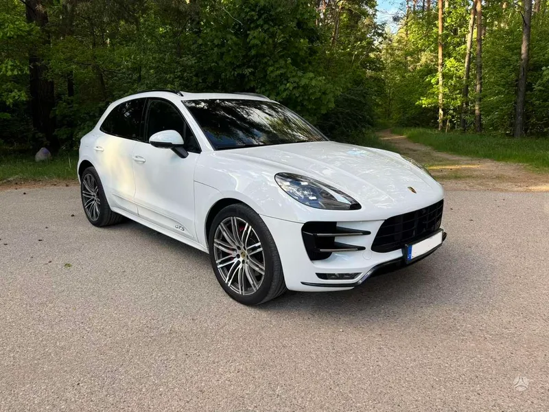 Porsche Macan - 1