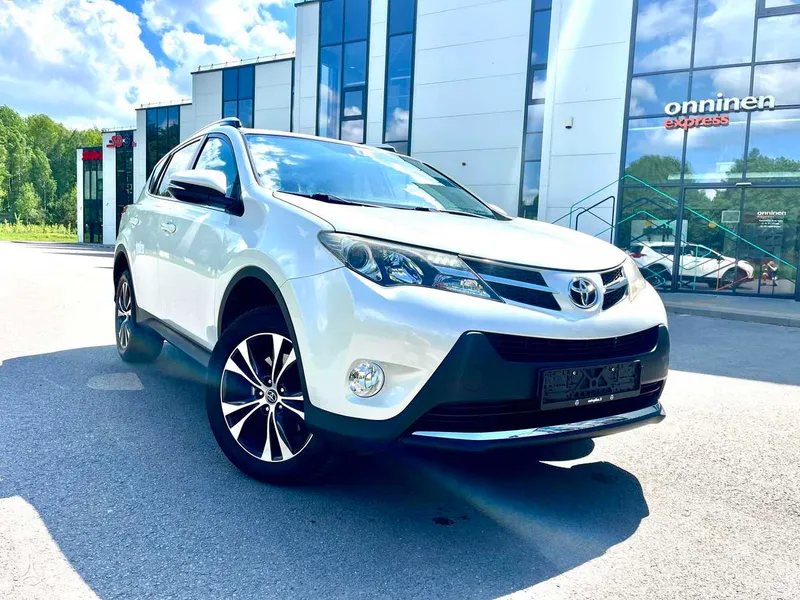 Toyota RAV4 - 1