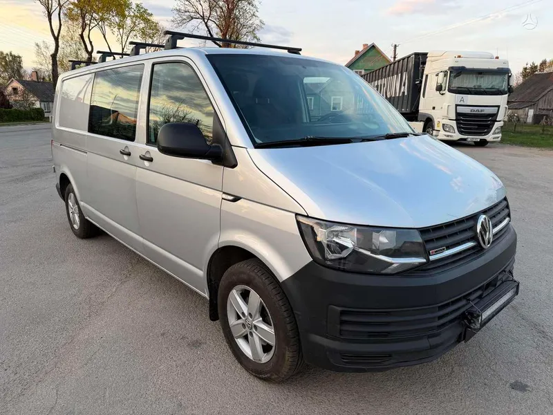Volkswagen Transporter - 1