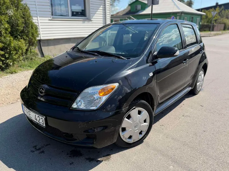 Scion XA - 1