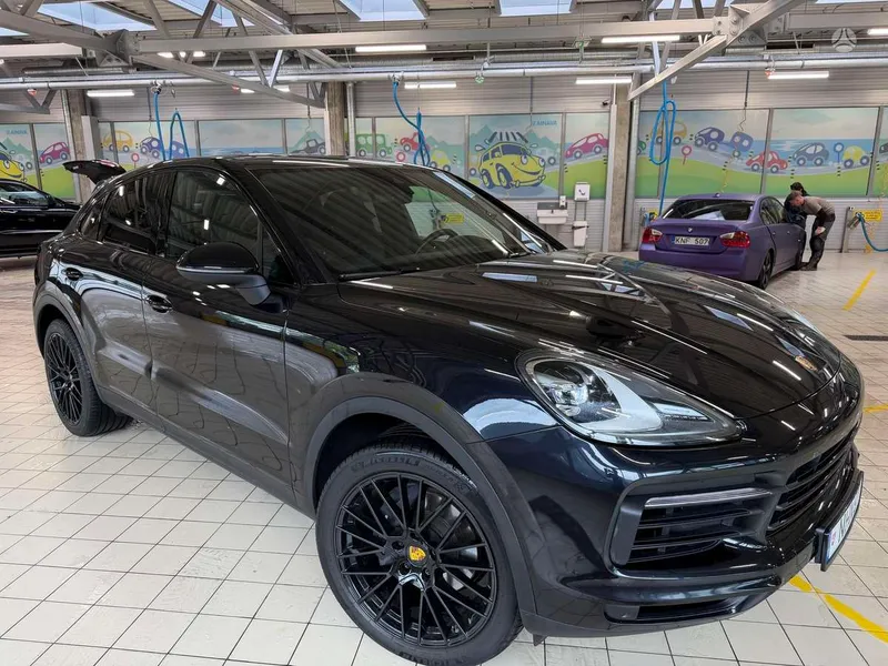 Porsche Cayenne Coupe - 1