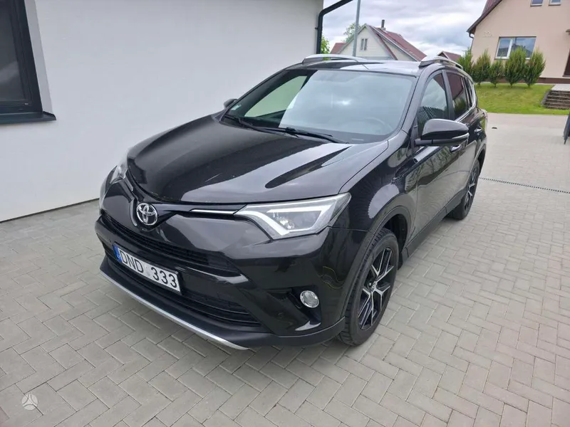 Toyota RAV4 - 1