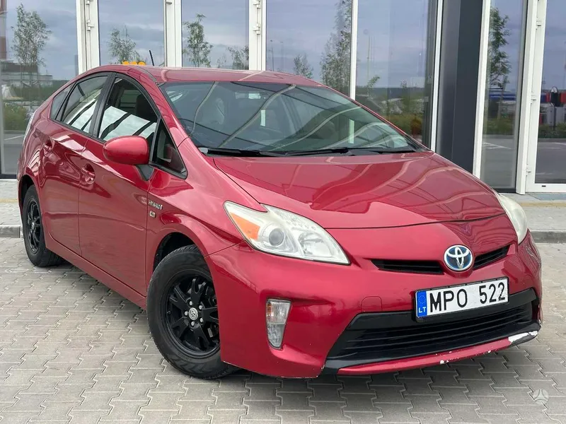 Toyota Prius - 1