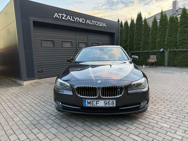 BMW 528 - 1