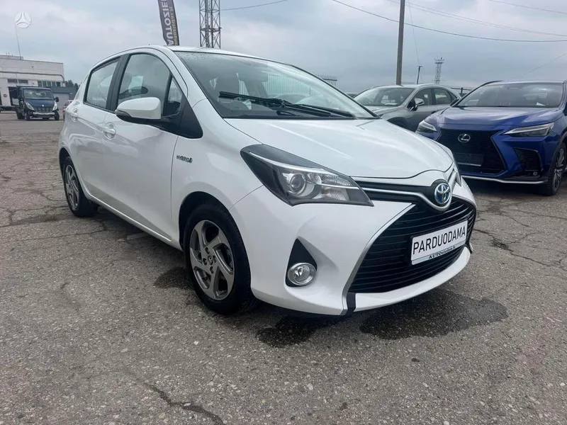Toyota Yaris - 1