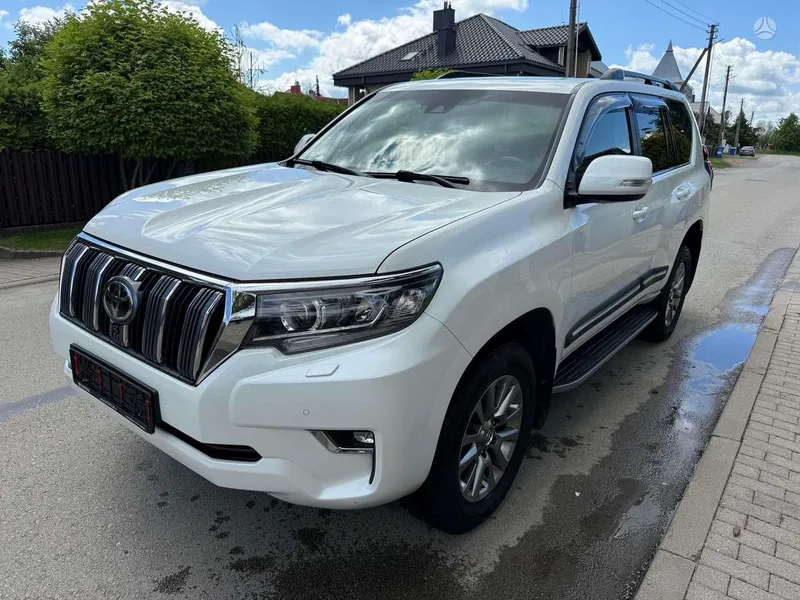 Toyota Land Cruiser - 1