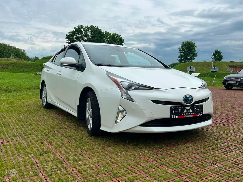 Toyota Prius - 1