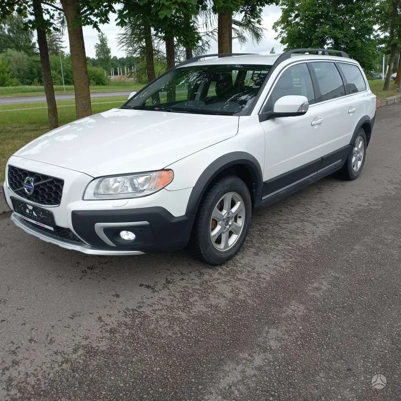 Volvo XC70 - 1