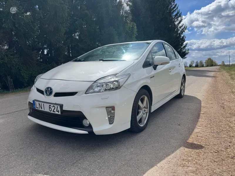 Toyota Prius - 1