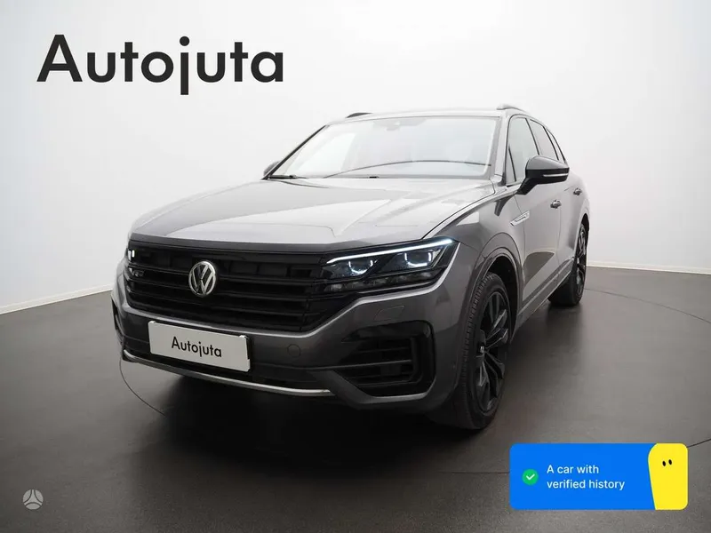 Volkswagen Touareg - 1