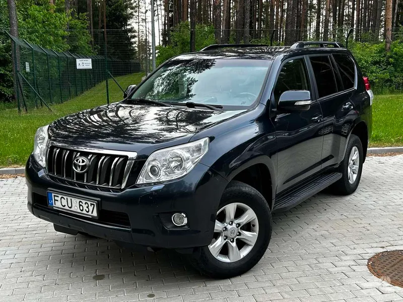 Toyota Land Cruiser - 1