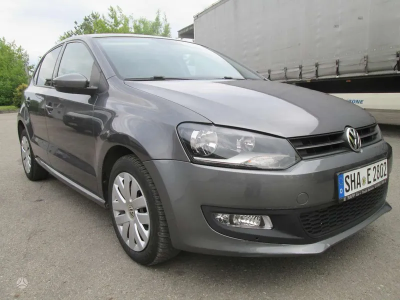 Volkswagen Polo - 1