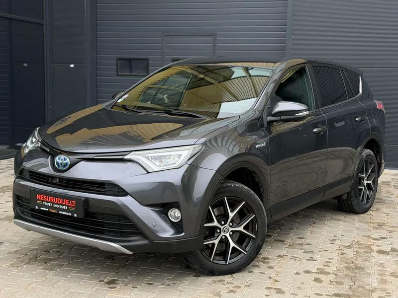 Toyota RAV4 - 1