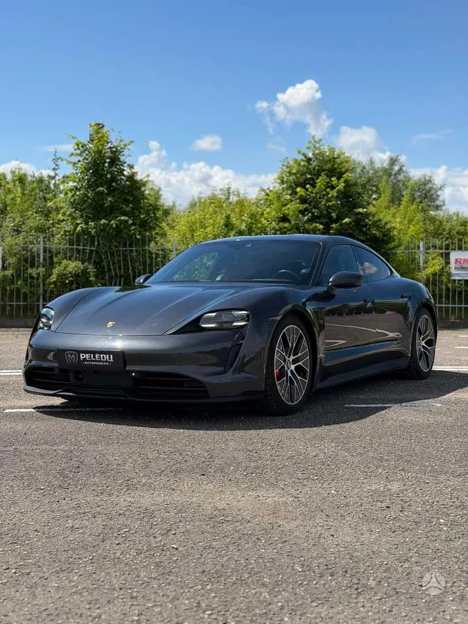 Porsche Taycan - 1
