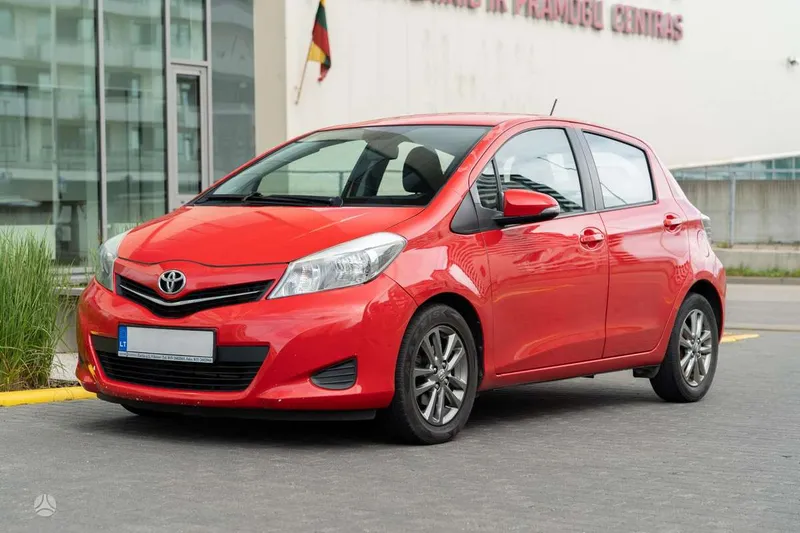 Toyota Yaris - 1