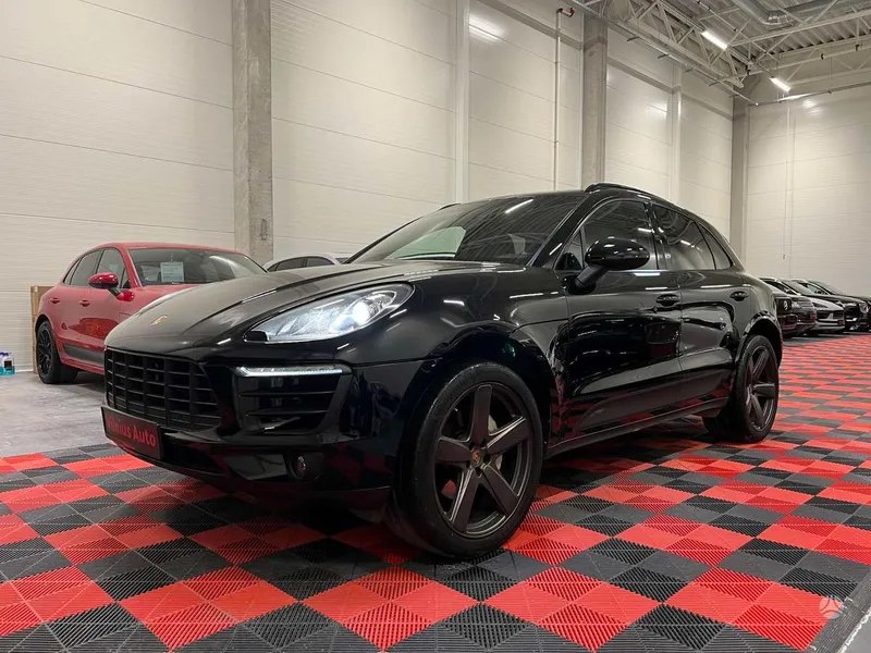 Porsche Macan - 1