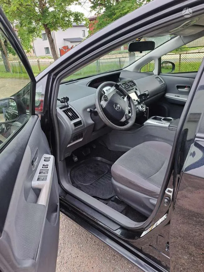 Toyota Prius+ - 1